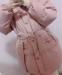 安利这款粉嫩嫩的羽绒服,穿上少女心十足