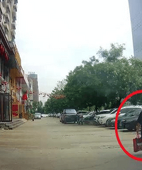 100���˳�����խ·��������˾��������10����Ƶͼ�����ʻ������