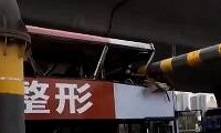 武汉公交车出事了……太可怕了