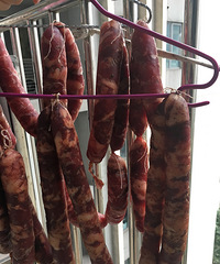 冬天来了,自己做酱肉香肠,简单又干净