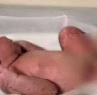 大三女生宿舍上铺产二胎,已婚……
