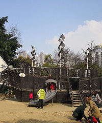 ɽµĶͯ԰Ȼûʲôˣ