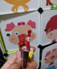分享我最近超爱的彩妆,这支小众唇釉颜色超有气场,很显白