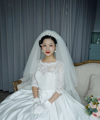 ���ڸ㶨��ɴ�͸�ױ����ϲ�����ŷ��С��Ů��