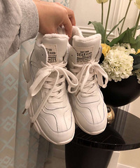 ����һ�½����ﶬ���еİ�ɫ��Ʒ������ֵ����ĺ���