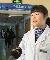 女大学生一周吃下8种感冒药 全身浮肿送进急诊室