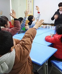 һ꼶Ůĺ٣Ӣרעѵ֣йܰ