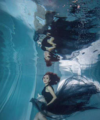 ��ʷ�������۵�һ�������գ�������Ƭ��һ�̣����ó�ֵ