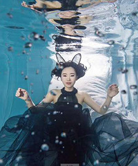 ��ʷ�������۵�һ�������գ�������Ƭ��һ�̣����ó�ֵ