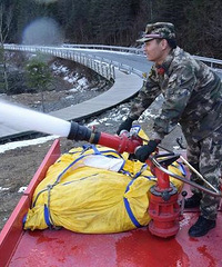 四川消防员刘乃夫为保护战友牺牲