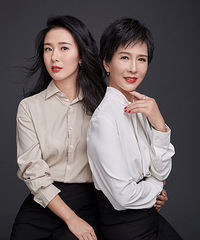 时隔20多年,和妈妈的母女照是不是该出个合辑啦