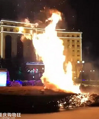 ����ֳ���𺣣�С���ȼ�̻�Ӫ���������գ�û����ɴ��