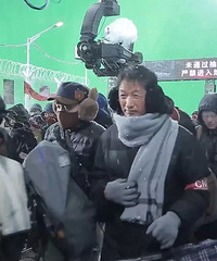 从细节看《流浪地球》删了什么,网传原片多20分钟