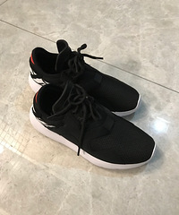 ����һ���ܱ��˵�Ь�꣬�˶�Ь��59Ԫ���Ͻź�����