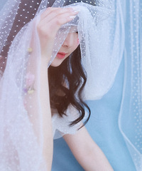 女儿的单人写真,希望你像荷花一样出淤泥而不染