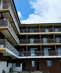 [����] ��Ժƺ���µı����������Ʒ��