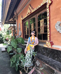 80����ش�˶ʿС������飬��ö��УŮ��ʦ