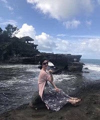 80����ش�˶ʿС������飬��ö��УŮ��ʦ