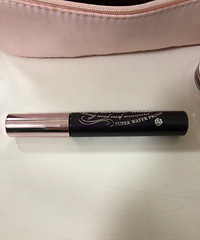 化妆新手来给大家安利一些好用的彩妆小物