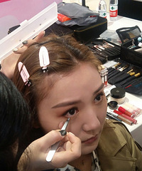 �������ﻯױɳ�����ѧ���Ļ�ױС���ɶ���ʵ��