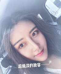 整容之后变成了网红,我不后悔,每天不化妆也美