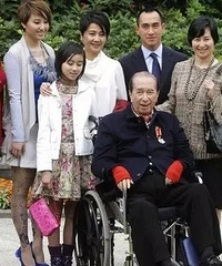 赌王4房太太17个子女、无数情人