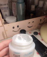 分享我的基础护肤品,强推这款面霜,上脸吸收快