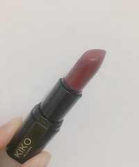 来说说你买过最后悔的口红色号!居然有人吐槽韩剧女主同款