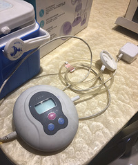 转新贝吸奶器 50元 还有简乐吸奶器80元