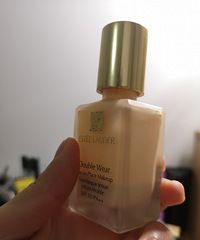 即将空瓶!一款整天不脱妆的粉底液