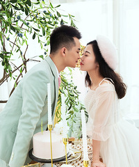 ��һ�䡰С�����������һ�𣬼���ͳԻ����������������Ƭ