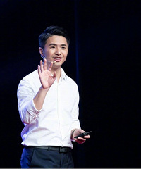 ��ǿ������κ�����������ڳ�����Ƭ��