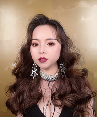 提前剧透婚纱照造型,期待后期的选片