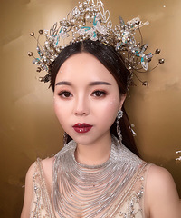 提前剧透婚纱照造型,期待后期的选片