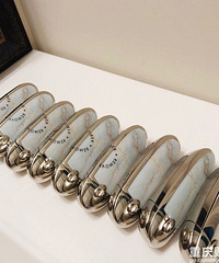 终于买到全球断货的娇兰宝石23号口红啦!