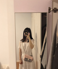 �����۵İ����ʺ���Ů�ģ��ʺϴ���ǳɫ�·�