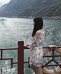 上司做事超级拖拉 女子经常背锅
