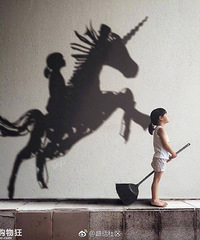 ����һ������ϵ��Ƭ��ÿ����������һ�����ص�С��ʹ