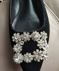 ����һ�꣬���ʳɹ��������ڴ�����blingbling�ĵ�Ь