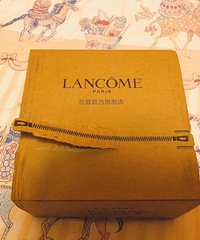 下血本买的一款防晒霜,除了贵,其他都是优点