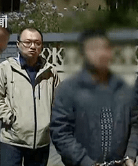 19岁保安7天烧毁14辆车,只是觉得:开车的人常按喇叭歧视我
