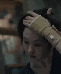 二胎后感觉要抑郁了,我累死累活的带娃,亲妈还嫌弃我把她拖下水