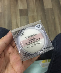 便宜也有好货,60块的这款散粉亲测好用