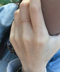 �ֲ���һ��õ�����ʯ��ָ�úÿ����ؼ���ƽ�۰�