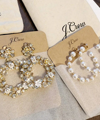 ��Ϊ������ѡ���»����һ������һ�������飬�ĸ��ÿ�