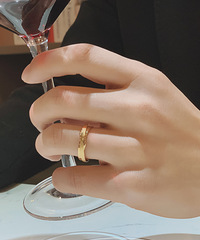 ���˺þ����ֵ����¶Խ䣬�ÿ�������ϴ���Ҷ������