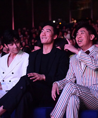 ����������信�é�ӿ�������