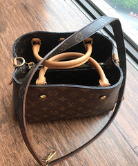 ����4����LV���ڱ߳�������