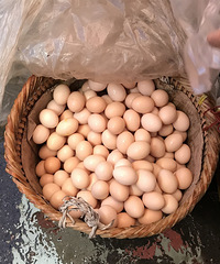 红土地赶场买土货好方便,这个市场又大货品也齐全