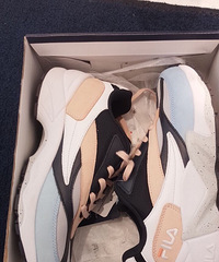 ��ſ�FILA�˶�Ь520��˫�������˳�����ϵ�Ь